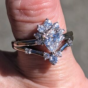 Vintage Beautiful CZ Ring Size 6